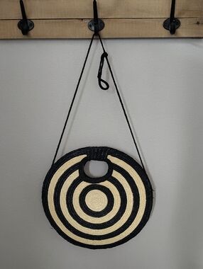 Round Black & Cream Straw Crossbody Bag